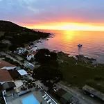 Punta Paliagi 4* 卡尔卡托吉奥