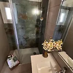 Punta Paliagi 公寓式酒店 4*