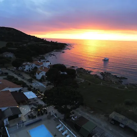 Punta Paliagi Aparthotel 4*