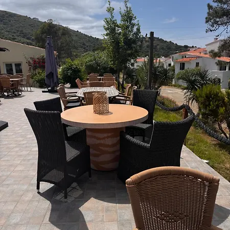 Hotel apartamentowy Punta Paliagi